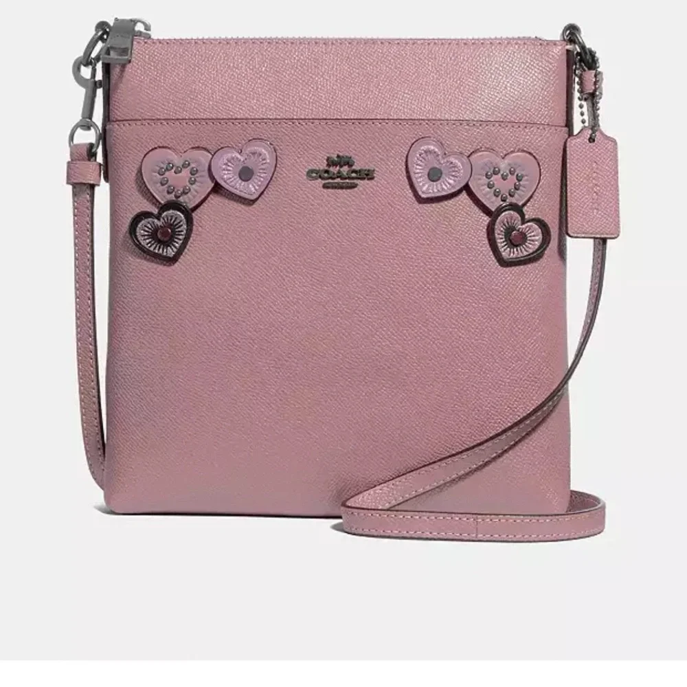 Coach messenger crossbody with hearts appliqué in Dusty Rose - Picture 1 of 16